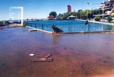 Creciente del Paraná, Club de Regatas inundado
