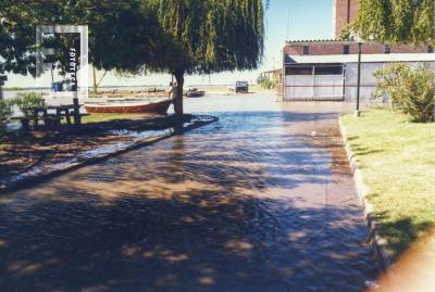 Creciente del Paraná, Club de Regatas inundado