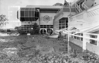 Creciente del Paraná, Club de Regatas inundado