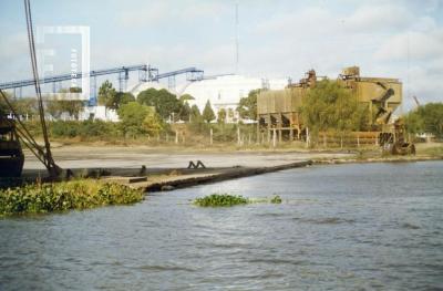 Creciente del Paraná en Puerto Nuevo