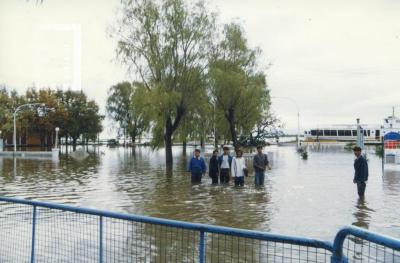 Creciente del Paraná, Costanera inundada