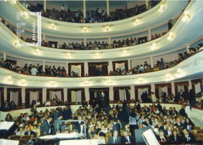 Teatro Municipal, sala llena