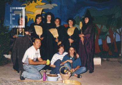 Grupo de teatro Suteba "Escuela de brujas"
