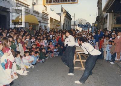 Teatro en la calle Nación