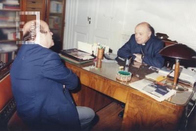 Luis Eduardo Dabove entrevistando a Monseñor