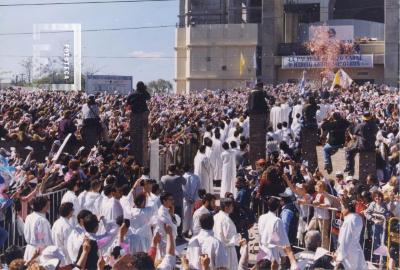Procesión con la Virgen del Rosario