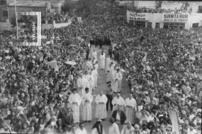 Procesión entrando al Santuario de la Virgen del Rosario