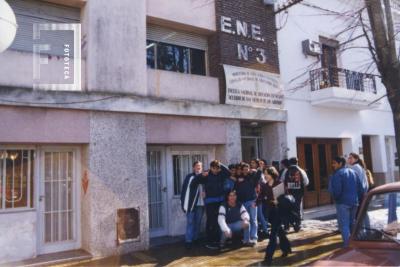 Escuela Nacional de Educ. Técnica Nº 3, Calle Belgrano frente a la plaza Mitre.