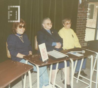 María del Carmen Ruiz presenta su libro //Cenizas de otro fuego// en Venado Tuerto