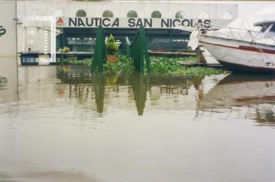 Inundación. Av. Costanera