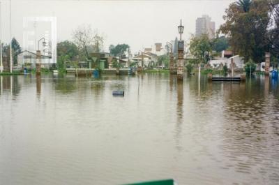 Inundación. Av. Costanera