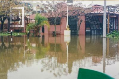 Inundación. Av. Costanera