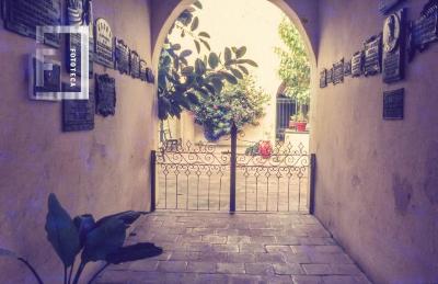 Casa del Acuerdo. Pasillo y patio