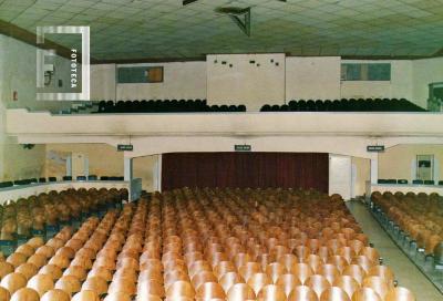 Interior del Cine El Águila