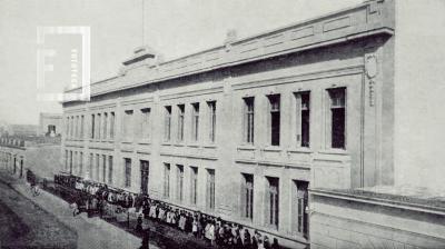 Escuela nº 1 en la época de la inauguración del nuevo edificio