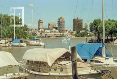 Instalaciones del Club de Regatas en la isla. Caleta