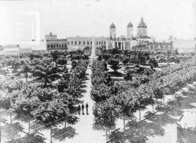 Plaza Mitre desde techo Banco Nación