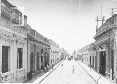 Calle de la Nación entre Italia y 25 de Mayo