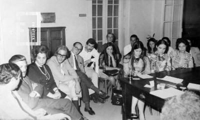 Conferencia de prensa en la Federación de Comercio