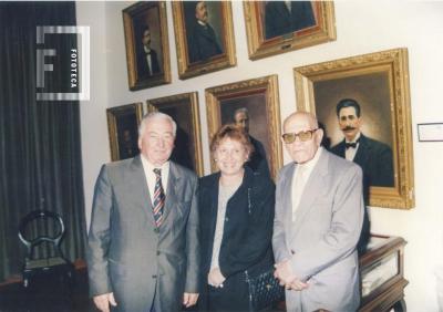 Prof. Duilio J. Campora, Marta Ruffini y G. S. Chervo en Sala //Municipalidad//