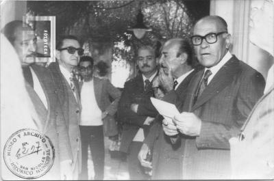 Director del Museo hablando, inauguración Sala D. Menéndez