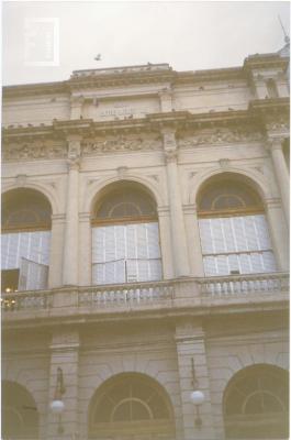 Teatro, frente planta alta calle Nación