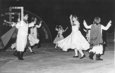 Festival Nacional Infanto-juvenil de Danzas en Anfiteatro