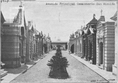 Cementerio, Avenida Principal