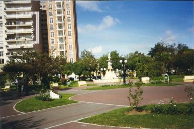 Plaza Mitre, hacia el sudoeste