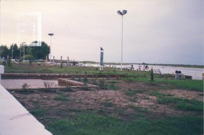 Plaza Náutica //Poetas del Paraná//, inaugurada el 13-3-1992