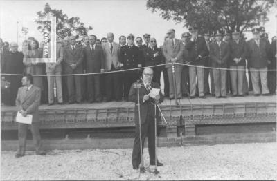 Parque San Martín, inauguración Monumento. Habla el Dr. J. de Cara