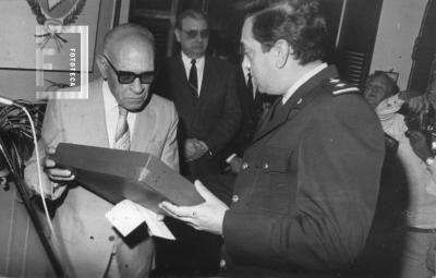 25º Aniversario Museo - entrega de placa