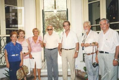 Escritor español visitando el Museo, en la Galería Artística  "Carlos L. Bustos"