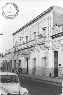 Hotel Colón, calle de la Nación entre Savio y Roca