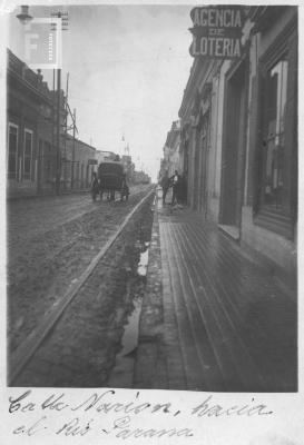 Calle de la Nación, hacia el río Paraná