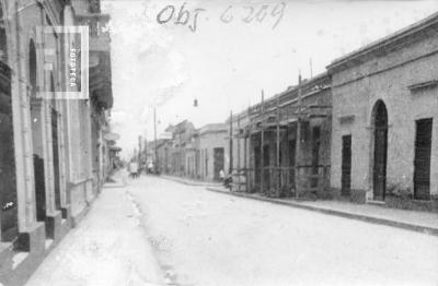 Calle de la Nación, de Rivadavia hacia Italia, Casa del Acuerdo en refacción