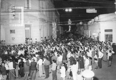 Fiesta de la Primavera. Calle de la Nación esq. Alem