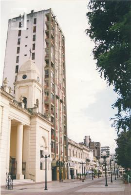 Peatonal Mitre y Edificio Catedral