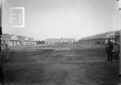 Patio del cuartel en la época de su inauguración, 1915
