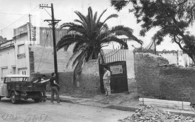 Calle Colón entre Pellegrini y Garibaldi
