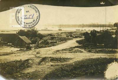 Parque próximo al puerto de cabotaje, luego Balneario Municipal, en 1933