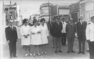 Celebración Combate Naval. W. S. Cártey, Maestras Esc. Nº 6 //Azopardo//, Tte. Cnel. N. Chappari, G. S. Chervo y DRm M. Bent, Intendente Municipal