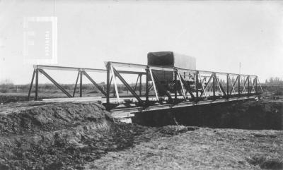 Escuela de Zapadores Pontoneros Z. P. 2. Servicio Militar clase 1917. Puente