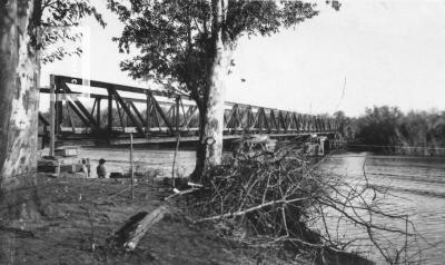 Escuela de Zapadores Pontoneros Z. P. 2. Servicio Militar clase 1917. Puente de reglamento