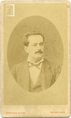 Señor de bigotes
