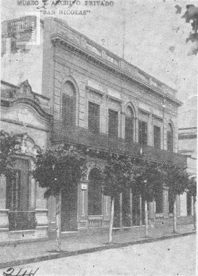 Frente del Colegio Nacional