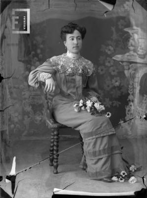 Mujer sentada