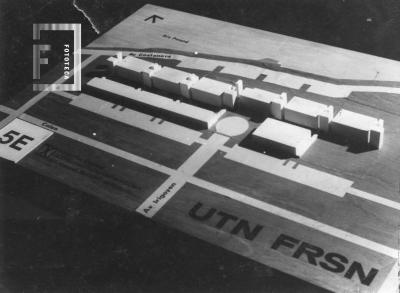 Maqueta proyecto edificio Universidad Tecnológica Nacional, Facultad Regional San Nicolás