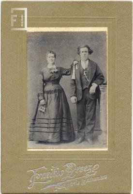 Francisca Aznares de Gastón y Matías Gastón