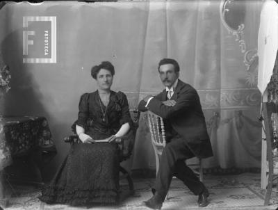 Sr. Mórtola y sra. (de apellido Pascual)